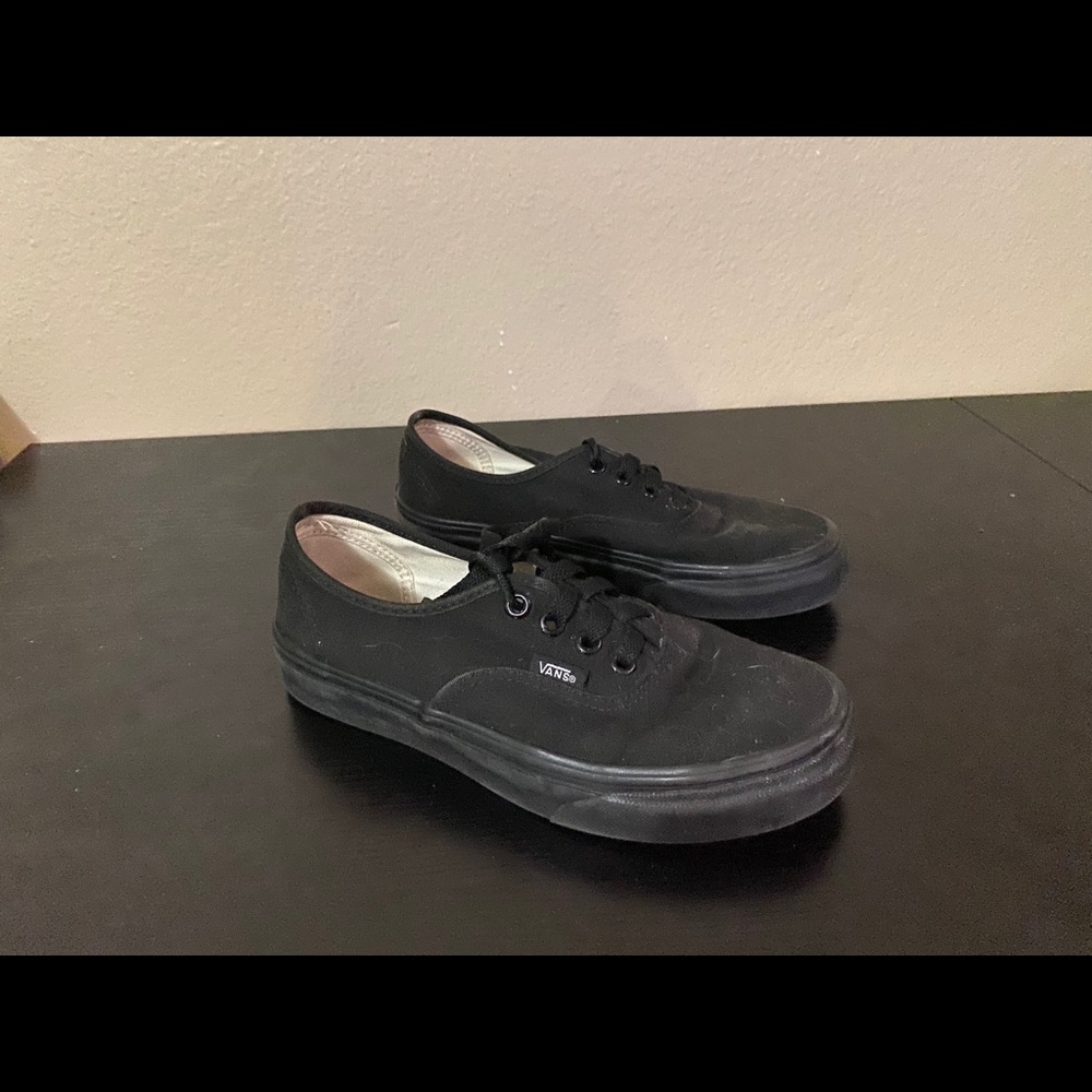 Shoes - Picture 2 of 4